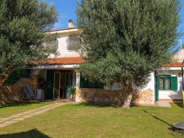 appartamento in vendita ad Ardea in zona Nuova California