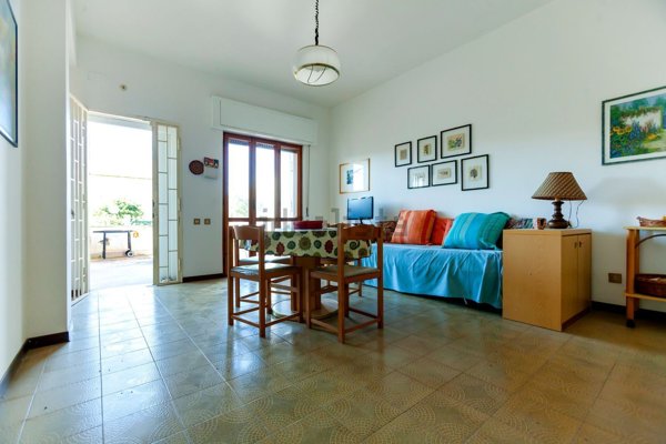 appartamento in vendita ad Ardea in zona Lido dei Pini