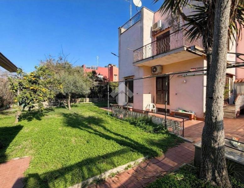 casa indipendente in vendita ad Ardea in zona Nuova California
