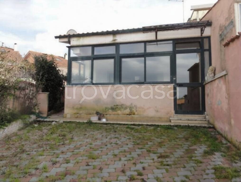 appartamento in vendita ad Ardea in zona Nuova Florida