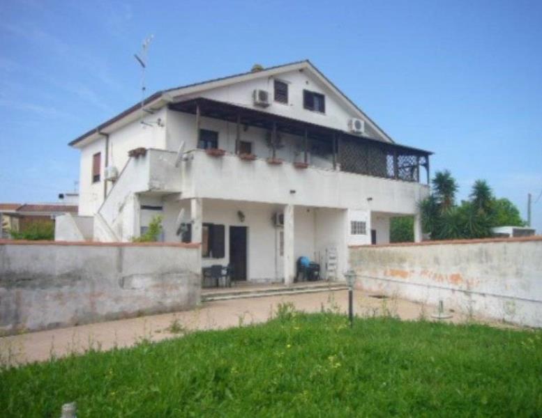 appartamento in vendita ad Ardea in zona Nuova Florida