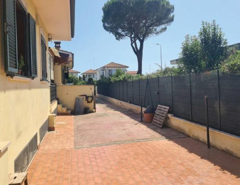 casa indipendente in vendita ad Ardea