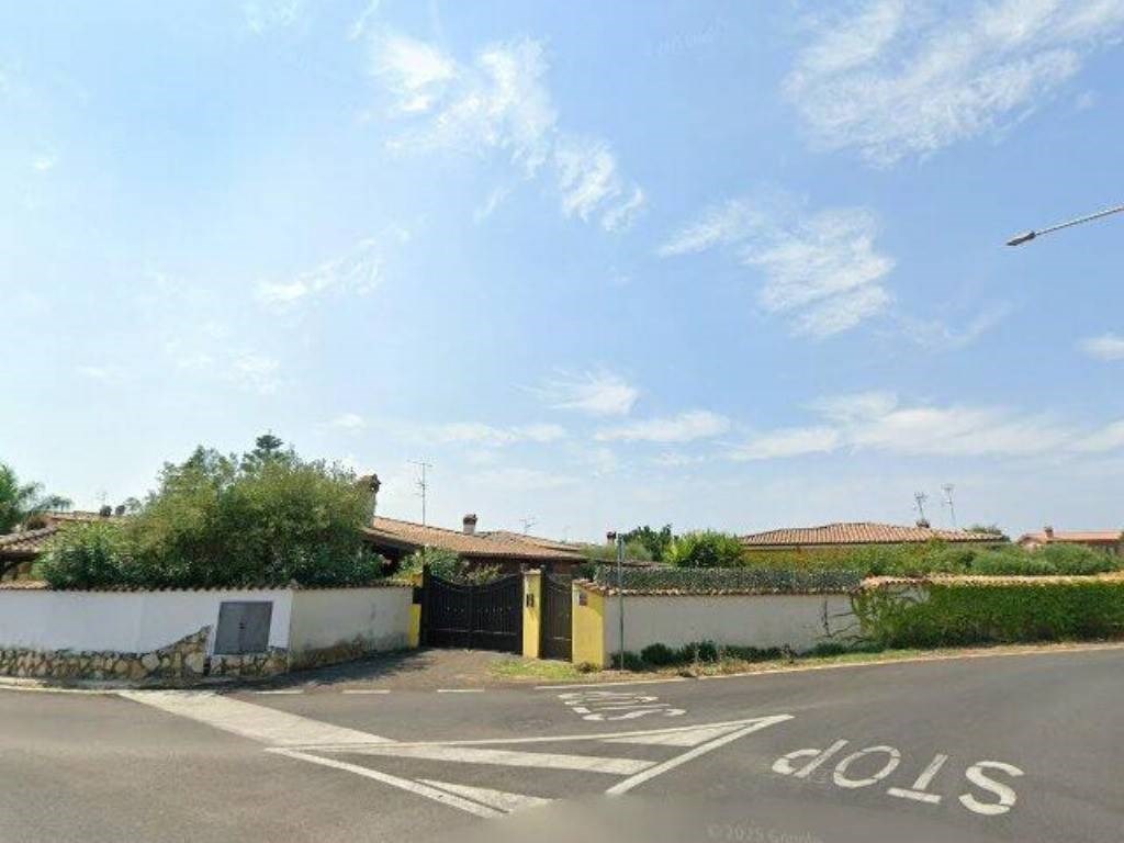 appartamento in vendita ad Ardea in zona Nuova Florida