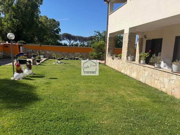 casa indipendente in vendita ad Ardea in zona Nuova California