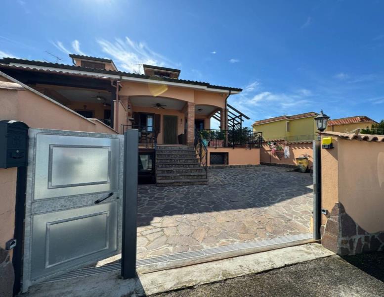 casa indipendente in vendita ad Ardea in zona Nuova Florida