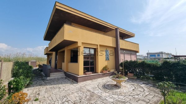 casa indipendente in vendita ad Ardea