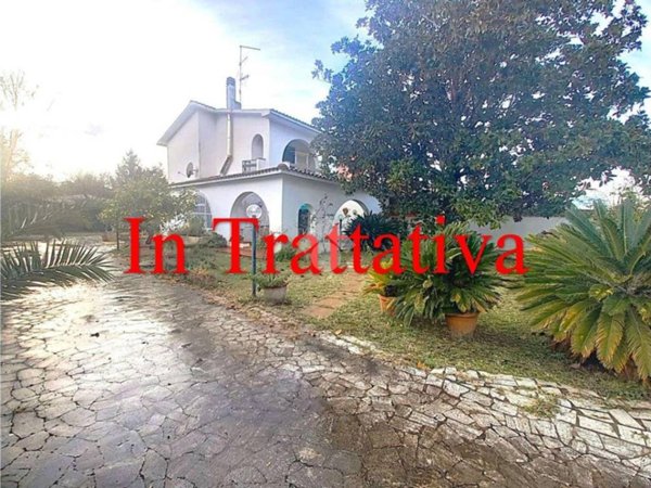 casa indipendente in vendita ad Ardea in zona Nuova California