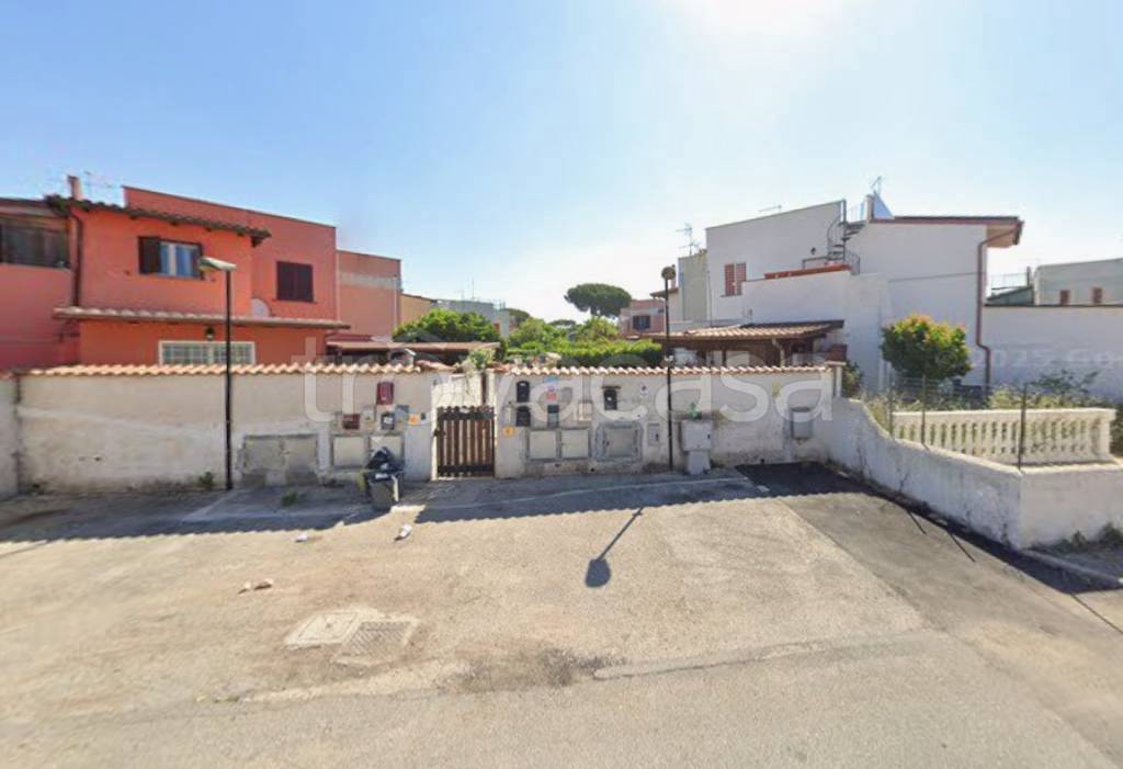 appartamento in vendita ad Ardea in zona Nuova California