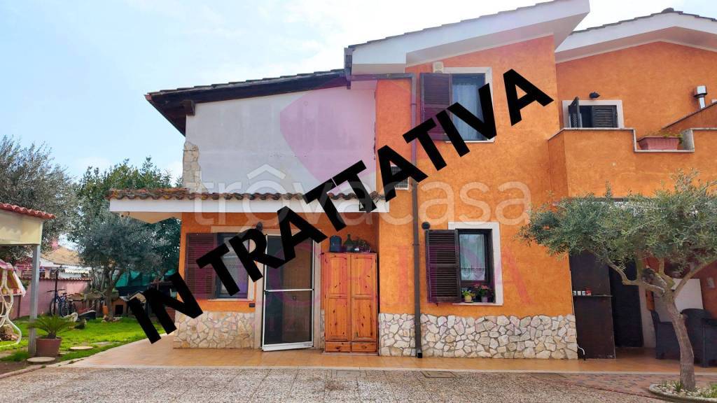 casa indipendente in vendita ad Ardea in zona Nuova Florida