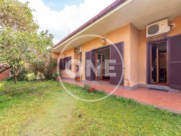 casa indipendente in vendita ad Ardea in zona Colle Romito