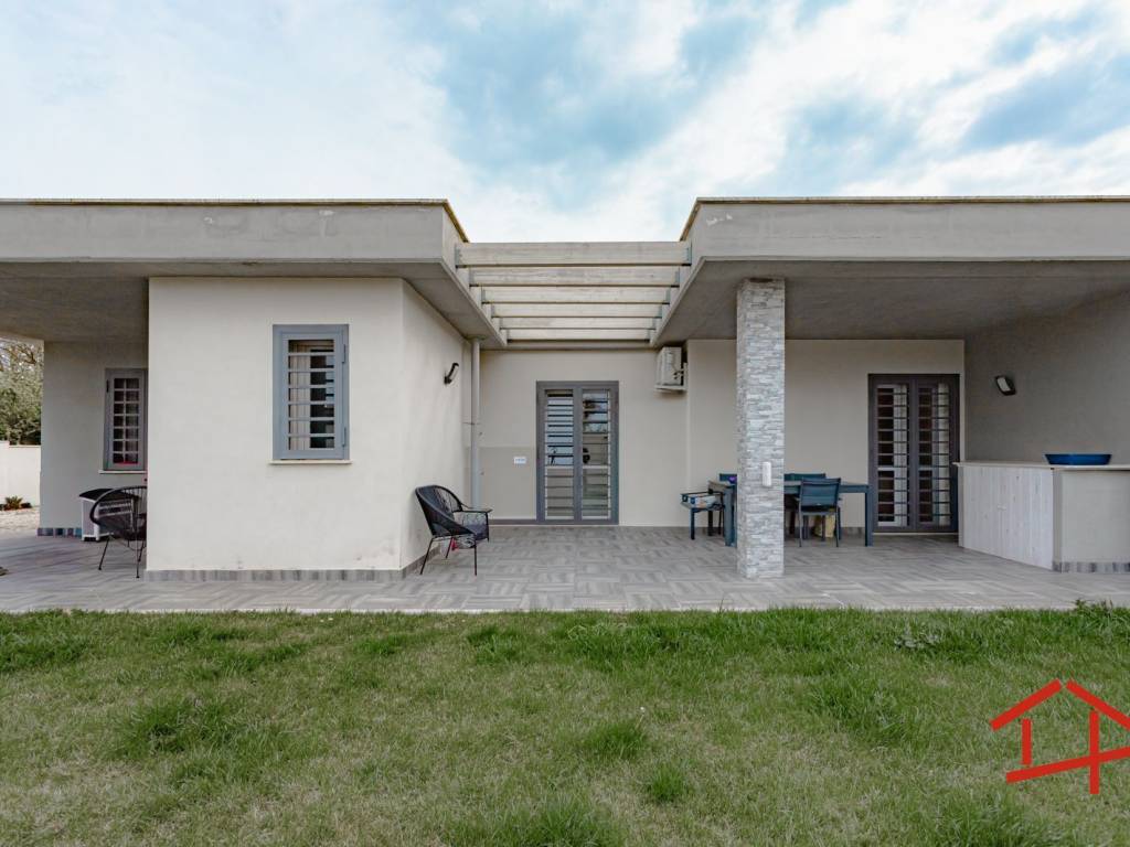 casa indipendente in vendita ad Ardea in zona Nuova Florida