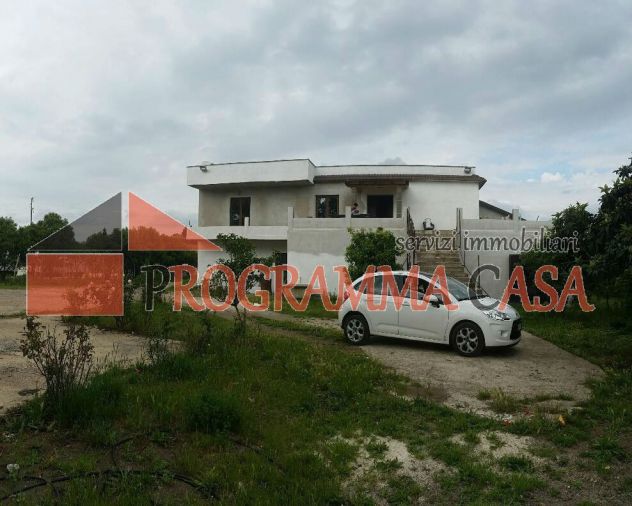 casa indipendente in vendita ad Ardea in zona Castagnetta