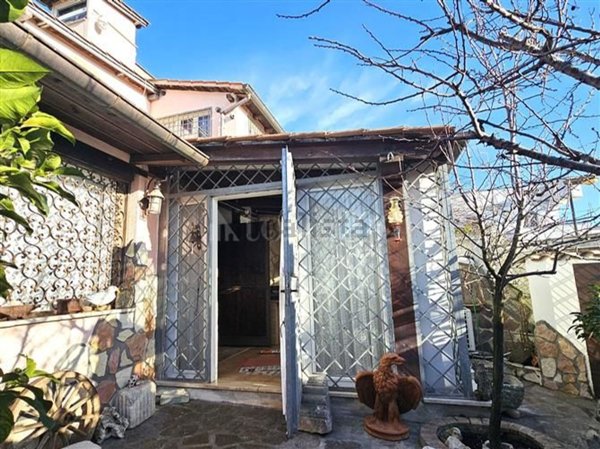 appartamento in vendita ad Ardea in zona Nuova California