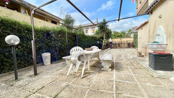 appartamento in vendita ad Ardea in zona Marina di Ardea