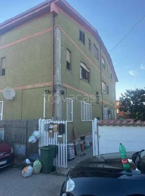 appartamento in vendita ad Ardea in zona Marina di Ardea