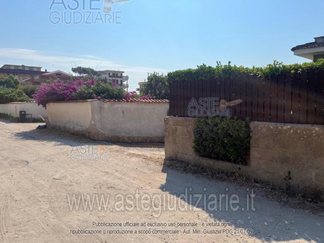 terreno edificabile in vendita ad Ardea in zona Marina di Ardea