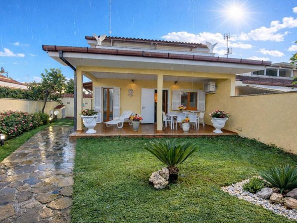 pentavano in vendita ad Ardea in zona Lido dei Pini