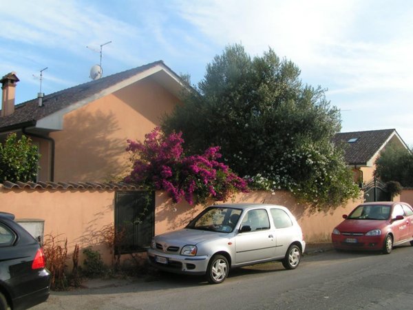 casa indipendente in vendita ad Ardea in zona Nuova Florida
