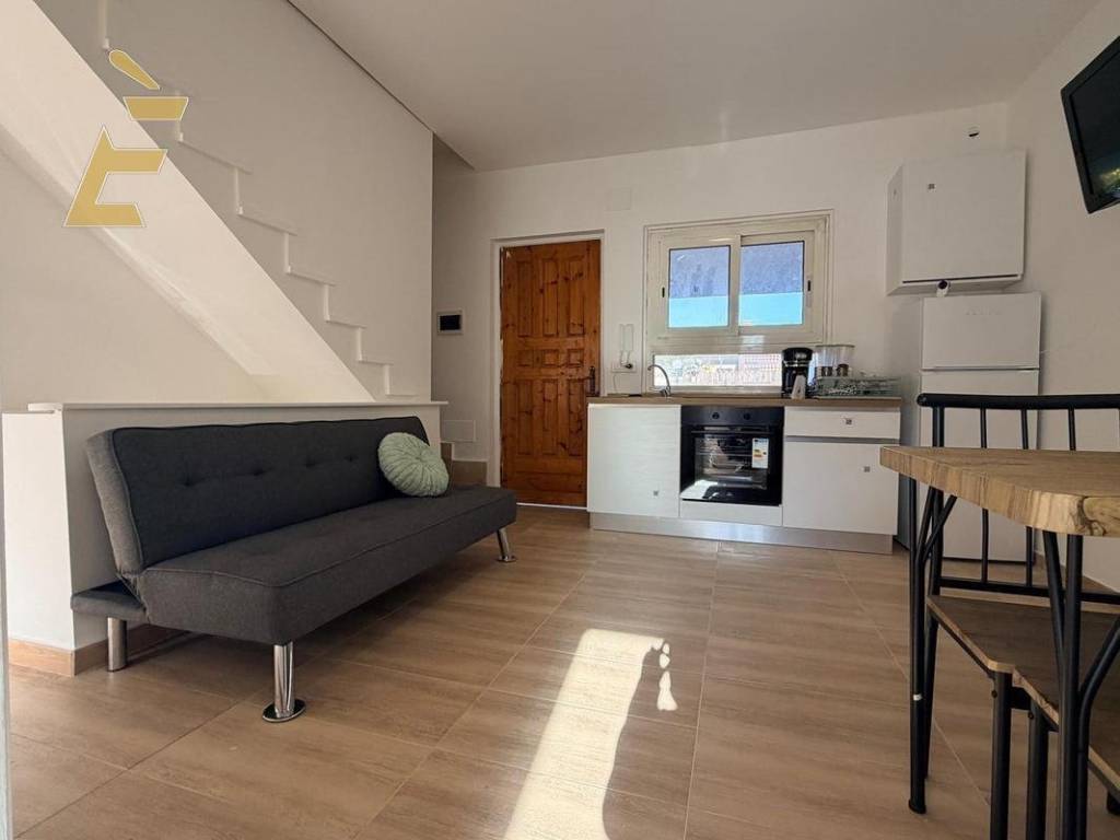 casa indipendente in vendita ad Ardea in zona Colle Romito