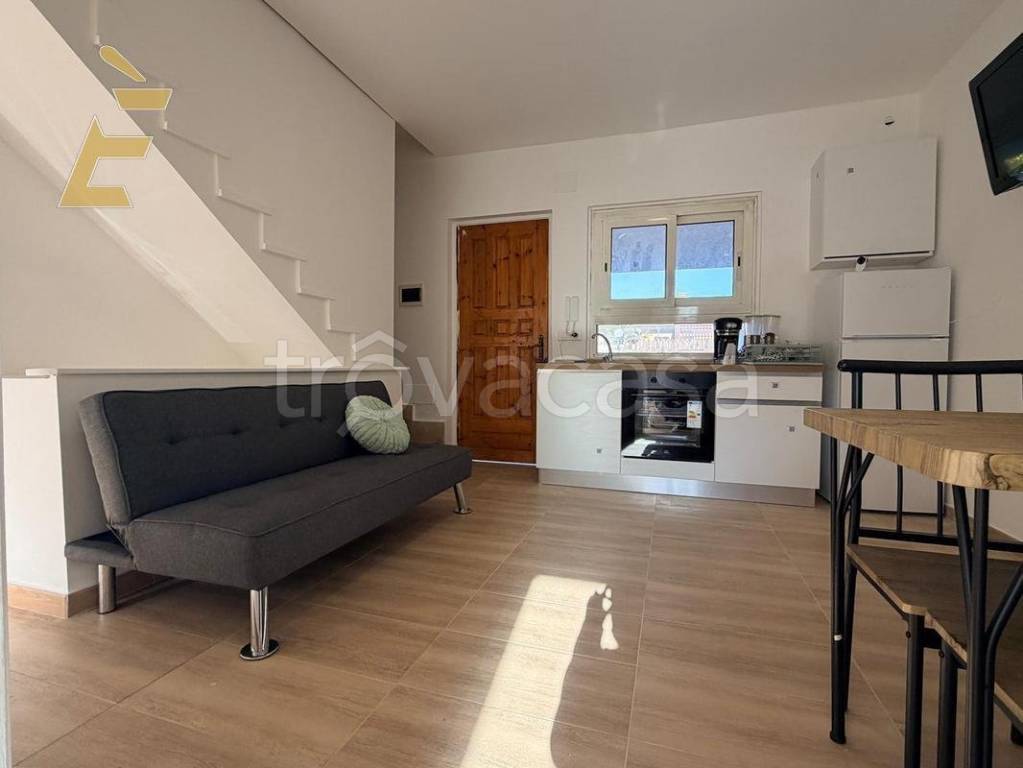 casa indipendente in vendita ad Ardea in zona Colle Romito