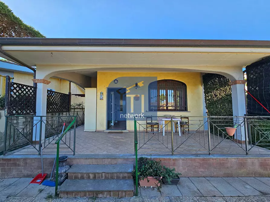 casa indipendente in vendita ad Ardea in zona Lido dei Pini