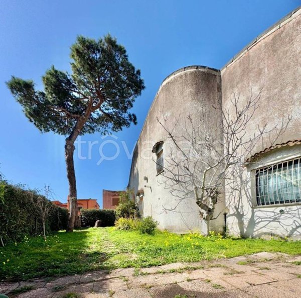 casa indipendente in vendita ad Ardea in zona Colle Romito