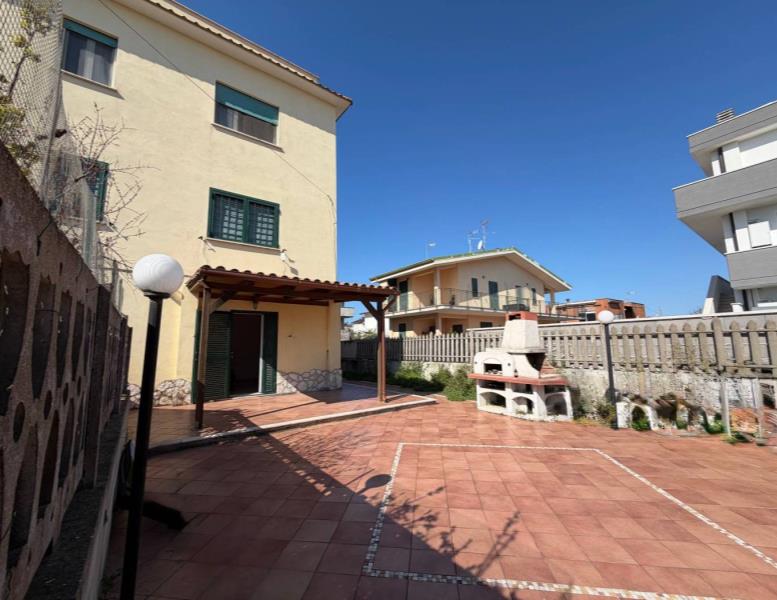appartamento in vendita ad Ardea