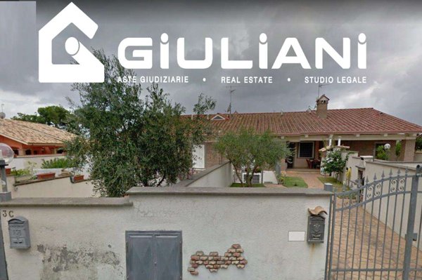 casa indipendente in vendita ad Ardea in zona Marina di Ardea