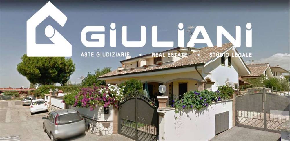 casa indipendente in vendita ad Ardea in zona Marina di Ardea