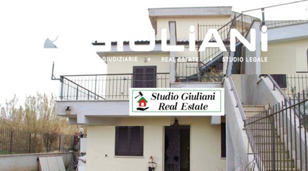 appartamento in vendita ad Ardea in zona Castagnola