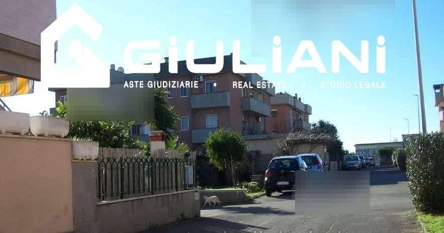 appartamento in vendita ad Ardea in zona Marina di Ardea