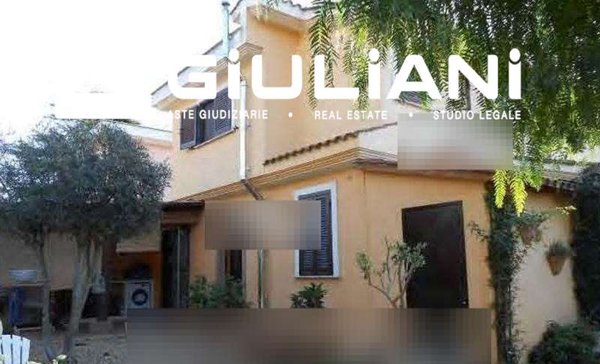 casa indipendente in vendita ad Ardea in zona Colle Romito