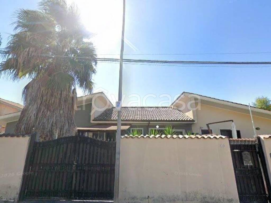 casa indipendente in vendita ad Ardea in zona Colle Romito
