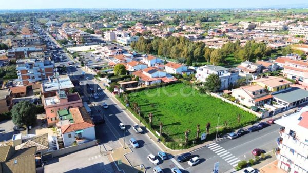 terreno edificabile in vendita ad Ardea in zona Marina di Ardea