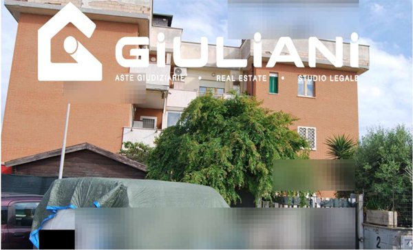 appartamento in vendita ad Ardea in zona Marina di Ardea