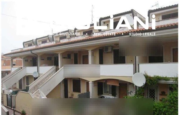 appartamento in vendita ad Ardea in zona Marina di Ardea