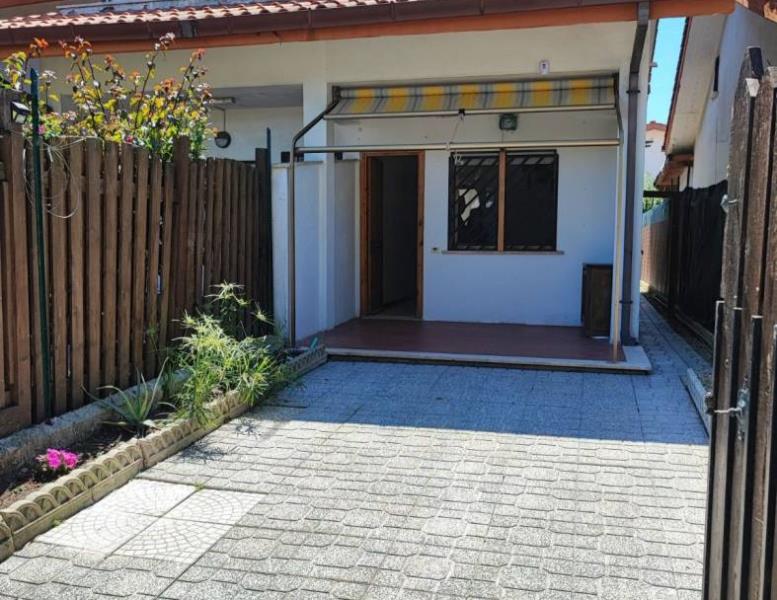 casa indipendente in vendita ad Ardea in zona Nuova California