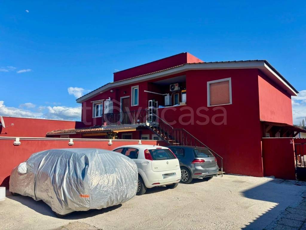 appartamento in vendita ad Ardea in zona Banditella