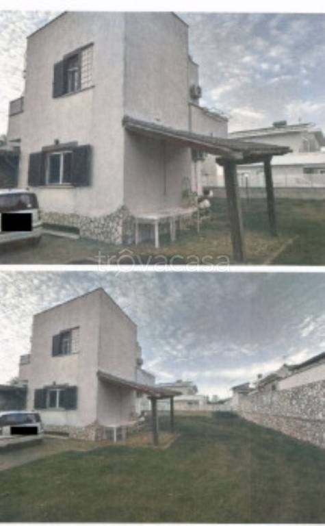 casa indipendente in vendita ad Ardea in zona Nuova California