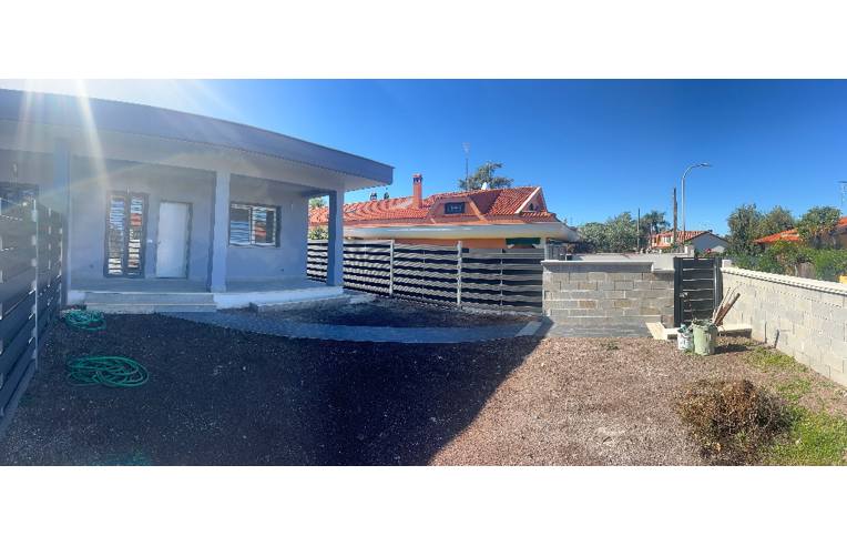 casa indipendente in vendita ad Ardea in zona Colle Romito