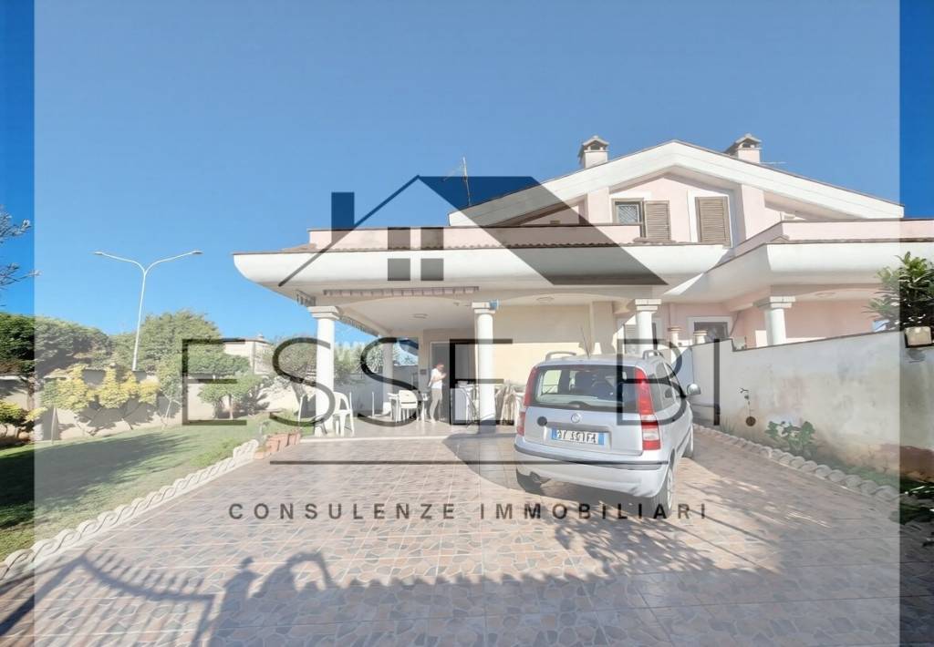 casa indipendente in vendita ad Ardea in zona Nuova Florida
