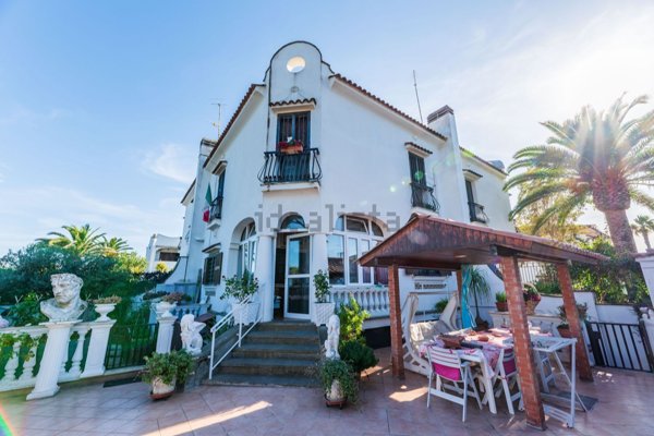 casa indipendente in vendita ad Ardea