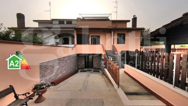 appartamento in vendita ad Ardea in zona Banditella