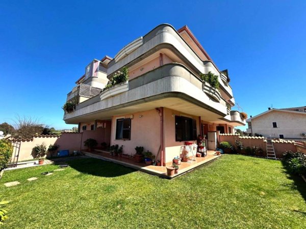 appartamento in vendita ad Ardea in zona Nuova California