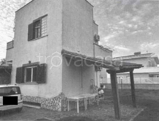 casa indipendente in vendita ad Ardea in zona Nuova California