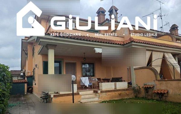 casa indipendente in vendita ad Ardea in zona Colle Romito