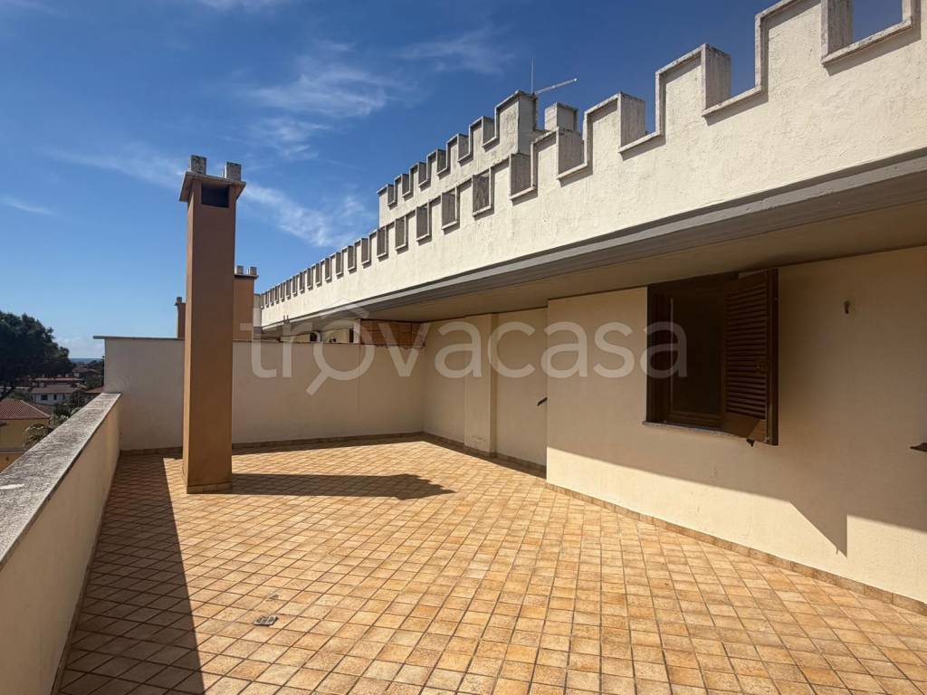 appartamento in vendita ad Ardea in zona Marina di Ardea