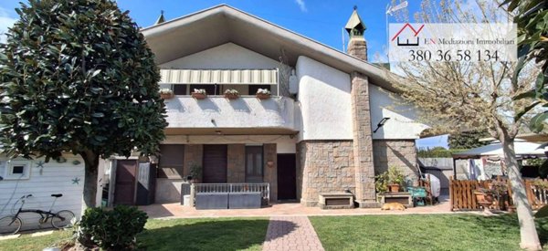 casa indipendente in vendita ad Ardea in zona Nuova California