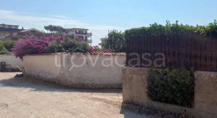 appartamento in vendita ad Ardea in zona Marina di Ardea