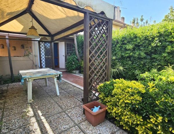 casa indipendente in vendita ad Ardea